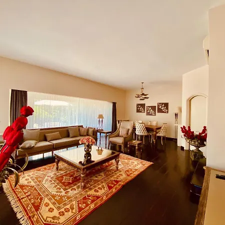 Dozo Suites Apartament *